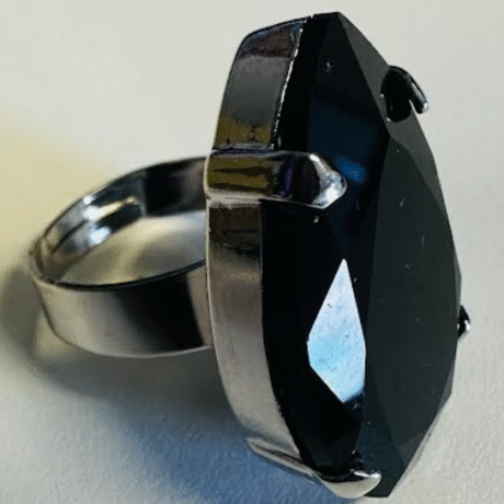 Ring - black colour